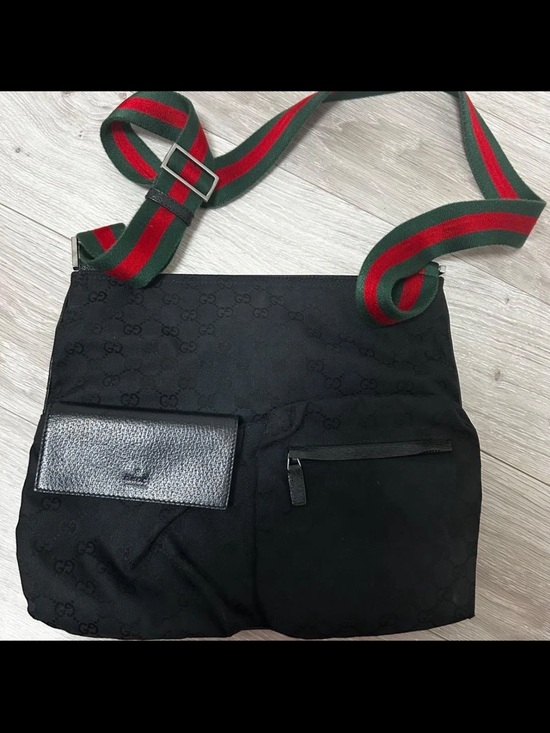 Gucci Other - Gucci Black Messenger Bag with Red and Green Web Strap